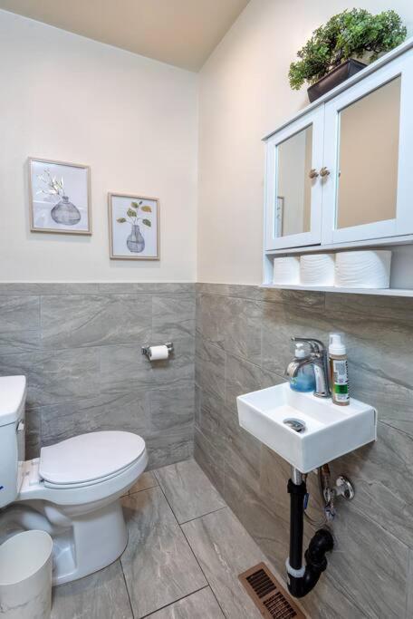 Chic And Spacious 3Br Gem In Central La Los Angeles Kültér fotó